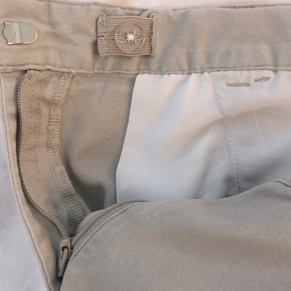Khaki Shorts Size 16.5 - Picture 7 of 10
